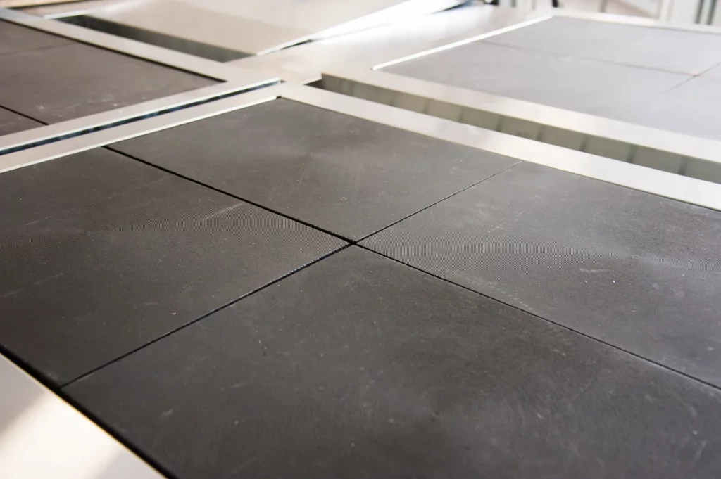 Fliesen verlegen Konstanz – präzise verlegte Bodenfliesen im Wohnbereich